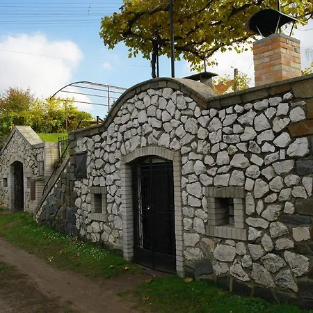 121 - * Hlohovec
